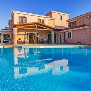 https://hotel-la-perla-arbatax.in-sardinia.net